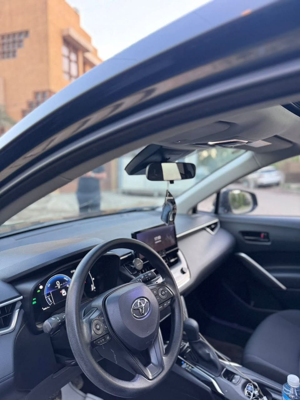 السلام عليكم الحلوه للبيع موديل 24 هايبرد السياره ماشيه 50 مكفوله للتواصل. ***********
