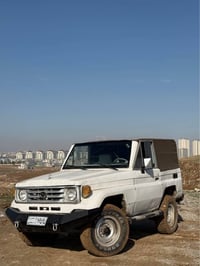 لاندكروزر ١٩٨٦ • قير ٦ • دبل اكسل