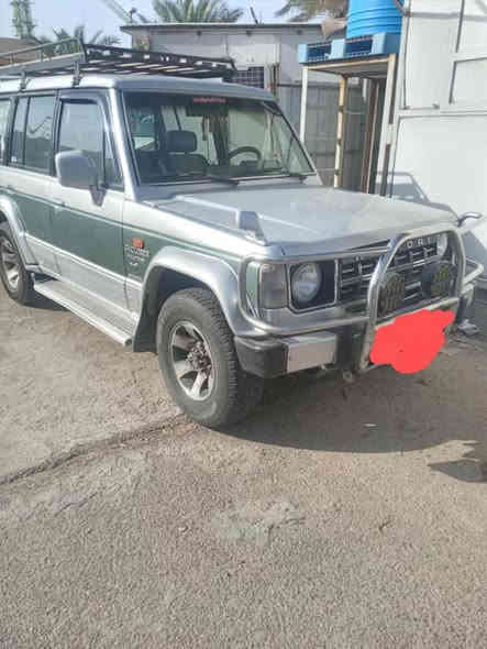 سلام عليكم/ كالوبر موديل 1993 للبيع رقم بغداد بي بطاقه بنزين سيارة حلوه مرتبه مكينه بنزين كالوبر گير اوتو السعر 50$ و بي مجال سيارة بأسمي عنوان كركوك تازة \*********** كركوك
