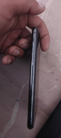 ايفون 11 برو ماكس • بورد ضارب • بطارية ٨٠٪