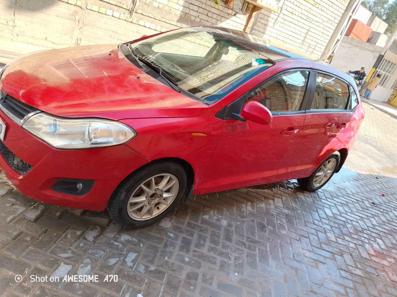 السلام عليكم
شيري فلاوين موديل 2013 
سيارة لا ضربة و لا صبغ و لا تبديل 
فقط الهلالات الخلفية معمره

مكينة و كير مقفولات صار يومين من شادهن

تبريد تدفئة شغالة 
حدادية صدر جديدة. تخم تاير 
كهربائيات كلها شغالة 

السعر 35 ورقة العنون: بغداد. مدينة الصدر. قطاع 4
الهاتف: ***********
