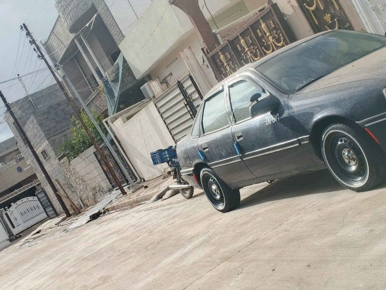 اوبل فكترا موديل 92 محرك 20 سنويه لل 28 كهربائيات شغاله كير محرك بل شرط كابون بانزين بيها تحويل ثاني يوم تايرات جديد صارله شهر من شادها. شاشه ايباد مصبوغه للجماليه. السعر 38. رقم صاحب السياره ***********
