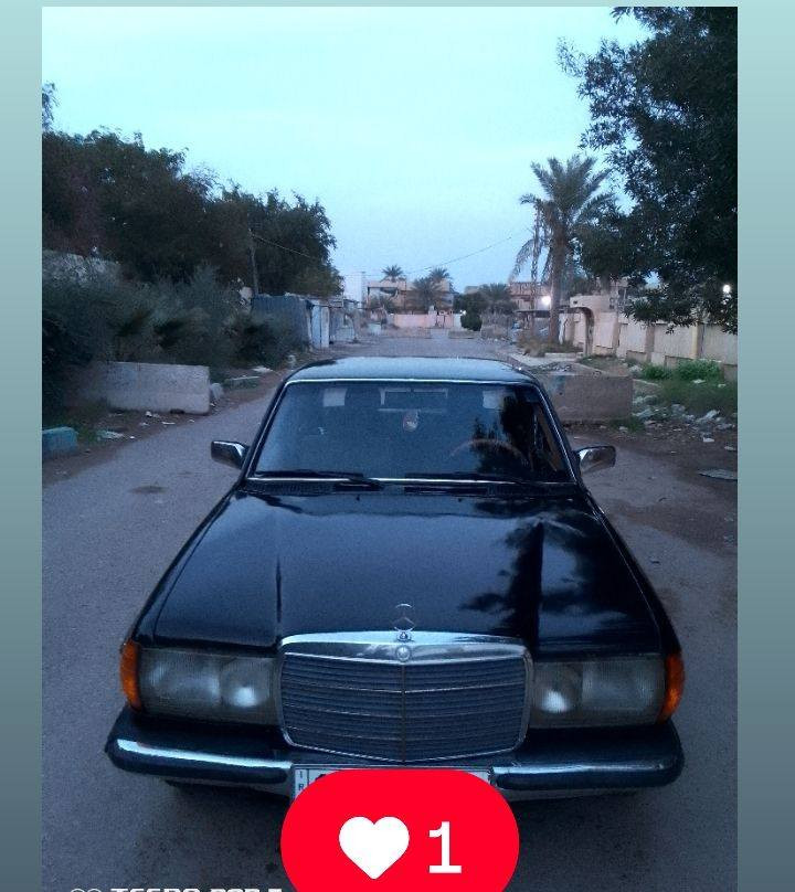 سلام عليكم
للبيع ( مارسدس ابو جحيل )
                             موديل 1982
نظيفه ونصبتها حلوة 
رقم مميز دولي
سنويه وهزه جديدة بأسمي نافذة لغاية 2028
محرك بلادي اربع سلندر قبغ اسود كابريتر لاتنقيص ولاتبخير
كير عادي  6 نمر طياره 
كير ومحرك شرط
صدر امامي وخلفي كله جديد 
بطاين بوب جدد
غرفة جديدة
   هورن جديد
تبريد بي ليك وتدفئه موجودة نار
  كهربائياتها كلها شغاله
جام كهرباء 
تايرات 90 ٪
باتري جديد 
كبات تخم 4
جك واسبير وويل اسبانه جدد
السعر / 50 وبيها مجال 
***********
