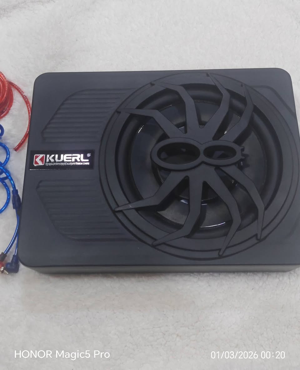 السلام عليكم
مضخم صوت سيارات
السعر 50 الف
***********
***********
