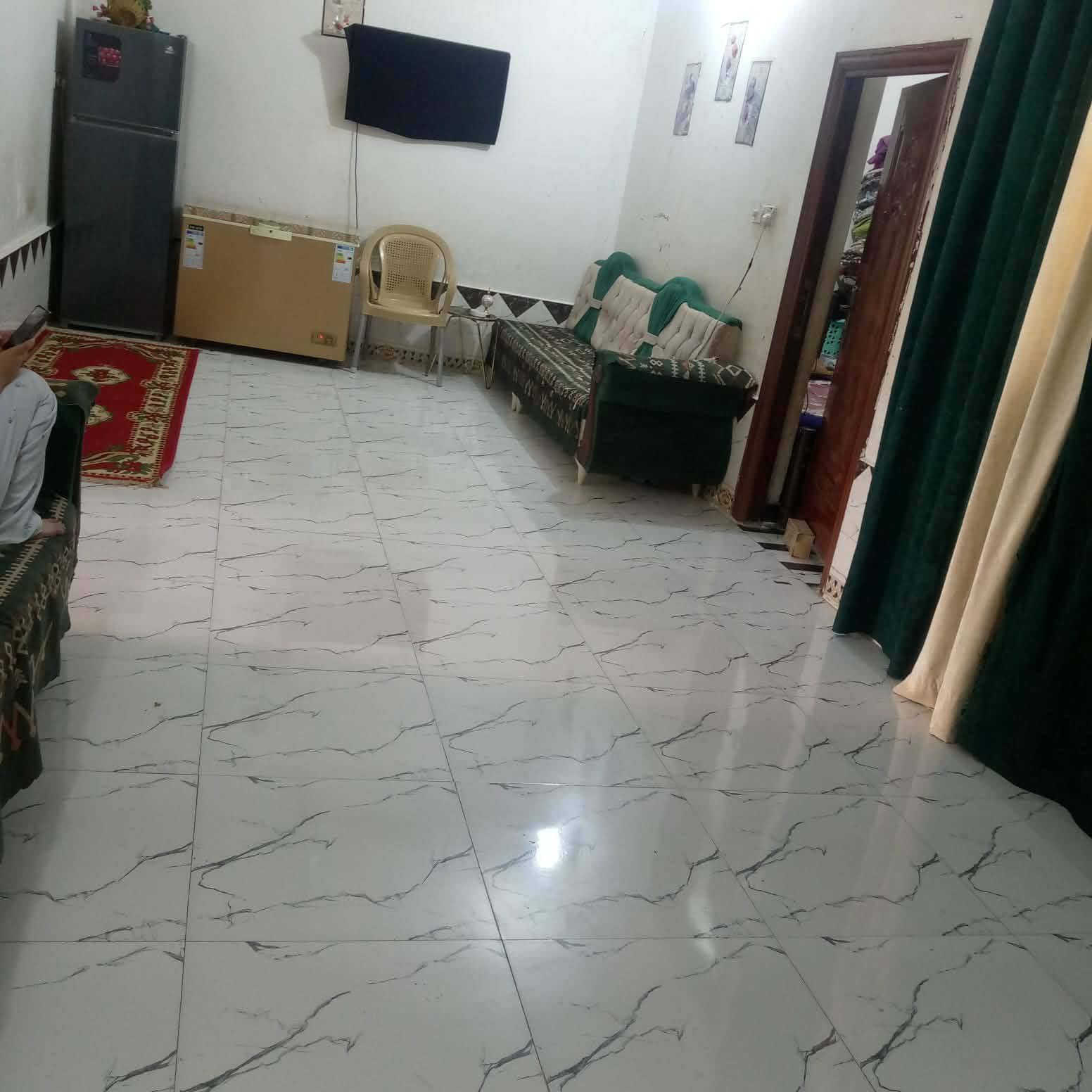 بيت للبيع  بالبيكات بشارع الحسينه مال ال جخيور بيع أو مراوس  البناء غرفتين وصاله 8متر ومطبخ 6امتار واستقبال 7متر السعر 42 مليون فقط البناء بلوك


**إذا كنت صاحب هذا الإعلان وتريد حذفه لأي سبب، رجاءا أرسل رسالة إلى الدعم الفني**