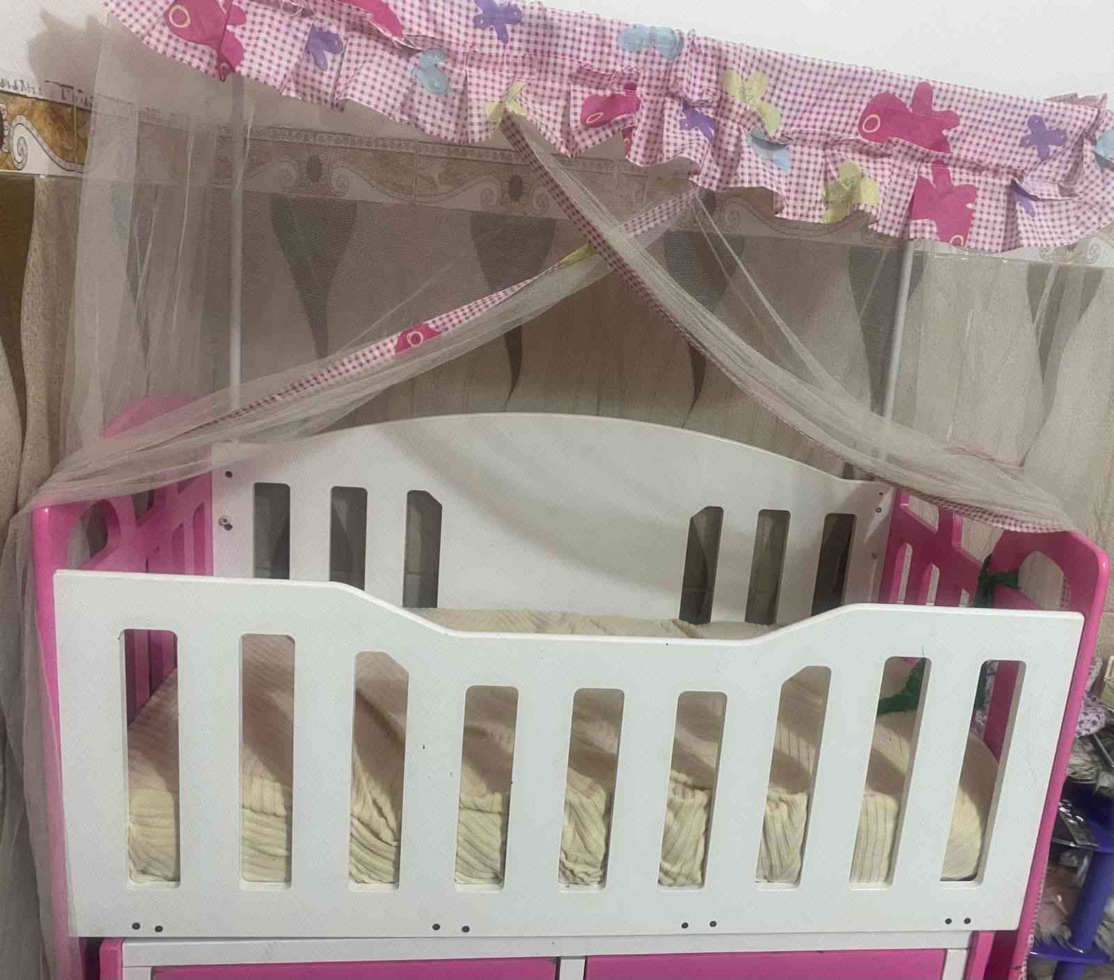 غراض للبيع تفاصيل أكثر اتصل 
***********
***********
