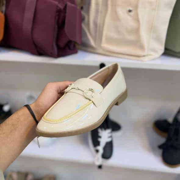 🔥 تخفيض نار على أفخم الموديلات 🔥
احذية نسائية ناعمة وأنيقة بكل الألوان المتوفرة ✨
• شكل راقي
• قاعده مريحة
• تناسب كل الإطلالات

القياسات من 41/37 

💸 السعر بعد التخفيض: 5,000 دينار فقط
✨ الكمية محدودة

للحجز والاستفسار دايركت 💬

***********
📍العنوان: الصويرة / حي المعلمين / قرب تنزيلات حمودي
