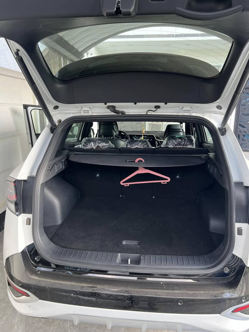 السلام عليكم

كيا سبورتج موديل٢٠٢٥ خليجي فئة السيارة جي تي لاين اعله فه بل سبورتج أم الضمان ضمان شركة الدوليه خمس سنوات او 100 الف كيلو رقم بغداد الجديد  تحويل ثاني يوم محرك 2000 دوش والسيارة مكفولة كفالة عامة والسيارة 

ماشية8000 ثمنتالف على وضعية الشركة 

مواصفات السيارة:

فول واحد على واحد 

بصمة ،كراسي كهرباء،شاحن واير ليس،سايد بريك بصمة،شفتات ستيرن،ثلاث تحكمات أنظمة قيادة ،دشبول ايباد ،جنطه كهرباء ،قطعتين تبريد ،كشنات جلد،تدفئة بالستيرن والكشنات ،حساس خلفي امامي،رادار جانبي ،نقطة عمياء،لد امامي لد خلفي ,

سياره مال جناي ع ايد وحده

وبعد بيها مواصفات اكثر.

شراي يتصل ويدلل

مكان السياره بغداد 

هاتف ***********
