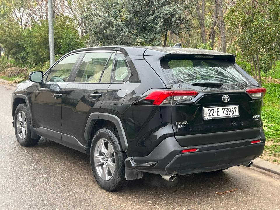 راف ٤ موديل ٢٠٢٢ خليجى ضمان شركة سرداد مكفولة من كلشي حتى من الشخط محرك ٢٥٠٠ ماشية ١٨ كيلو متر فول بدون سلايد وجلد
السعر ٢٤٠
***********
