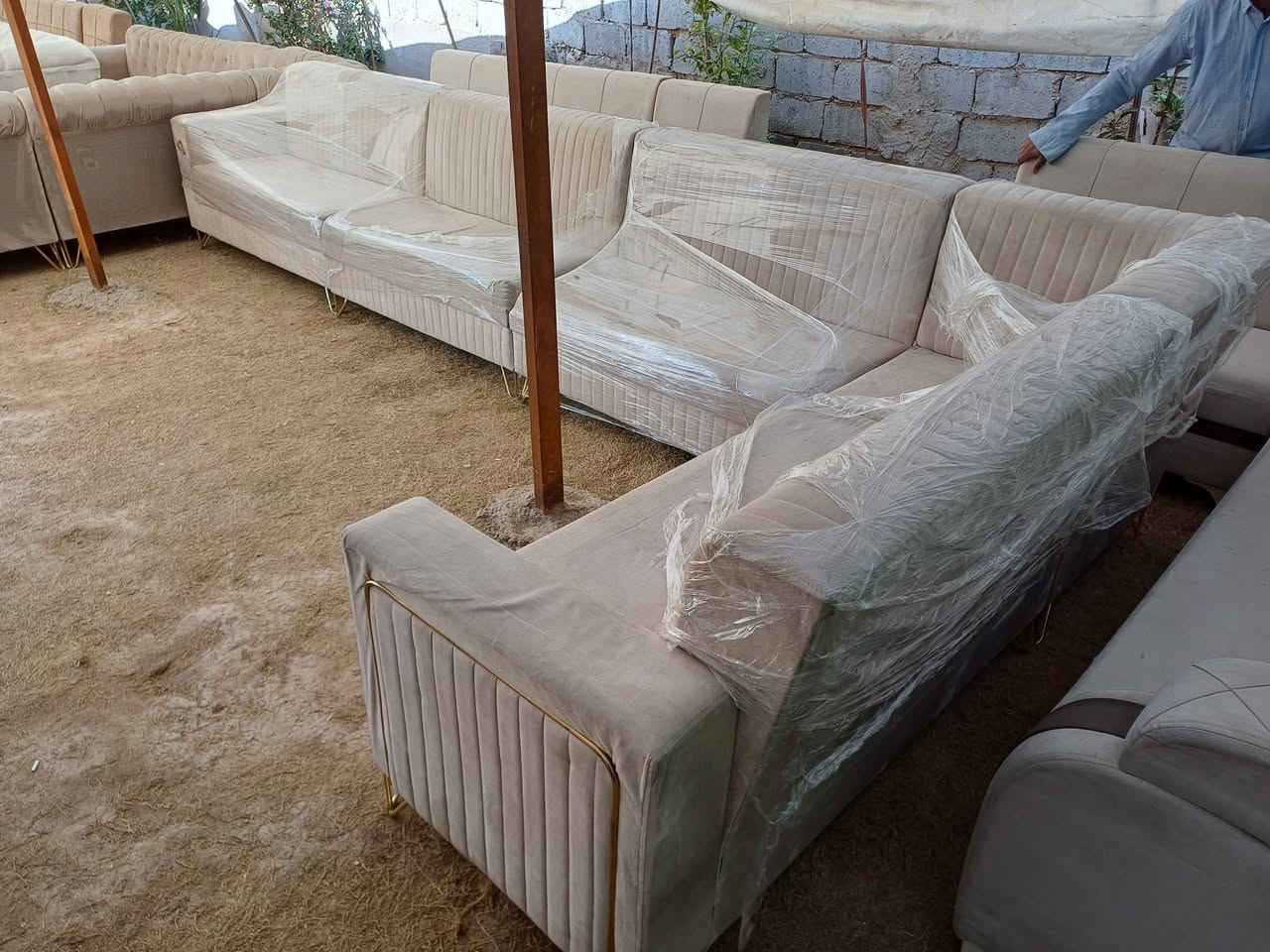 حاويه جديده العنوان بابل البكرلي خط النفط ***********
