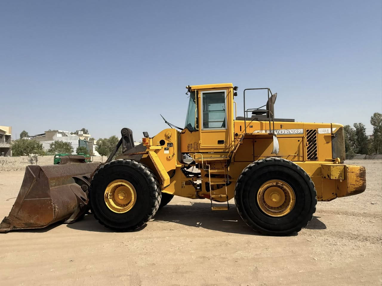 180 Volvo كركوك ***********
