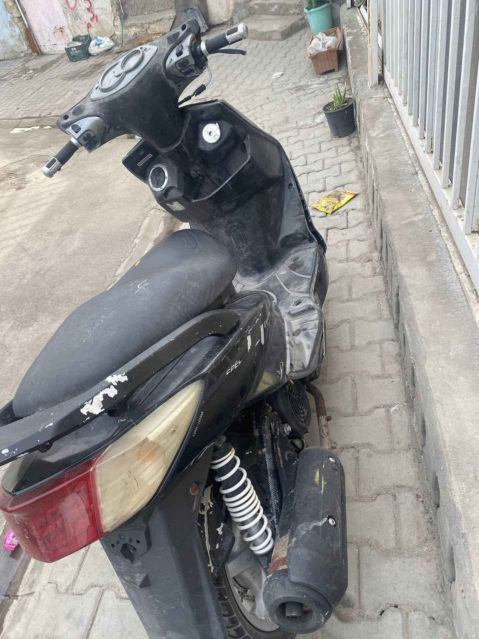 السلام عليكم دراجه سكنس فحل كلشي شغال بيها تشتغل سلف


**إذا كنت صاحب هذا الإعلان وتريد حذفه لأي سبب، رجاءا أرسل رسالة إلى الدعم الفني**