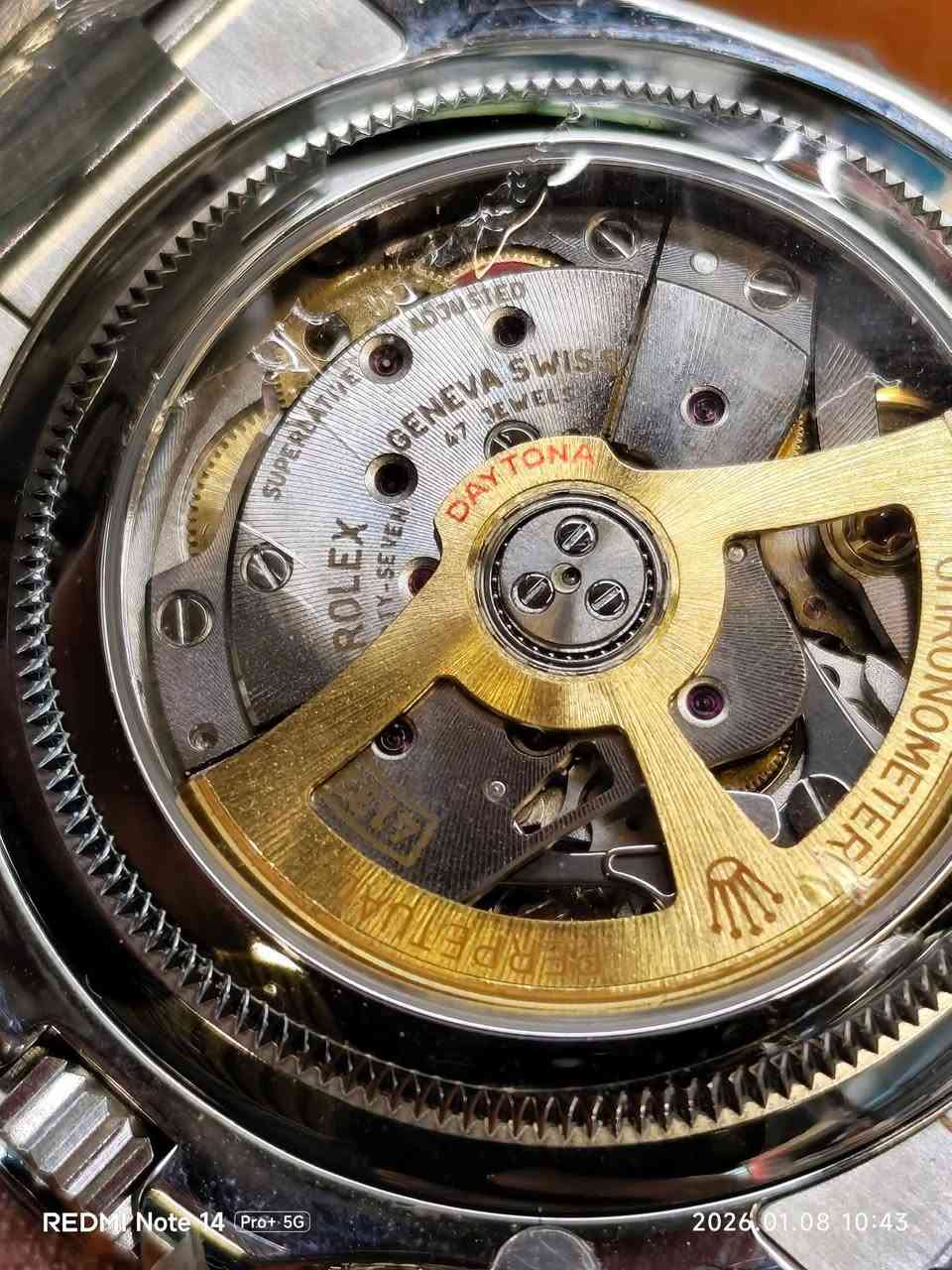 بسم اللە ماشاءاللە
ساعة(رولیکس) دیتونا 4132 اوتوماتیك و کرنوکراف 
ماکینة 47حجر 
قفل بحري
دكمة سنتر قفل بحري
سناتر شغال كامل
كامل استیل
مامستعمل
قطر 45ملم 
السلیمانیة/یوجد التوصیل/توصیل فقط داخل العراق
