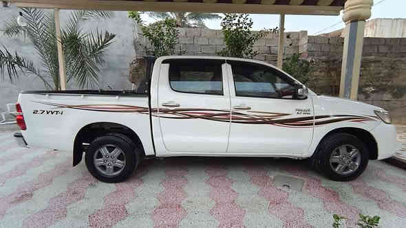 سلام عليكم للبيع بيكم تيوتا موديل 2015 رقم ديالى الماني مشروع وطني سنويه مجدده تحويل مباشر كير اوتماتيك شاصي ١٩ كويتي السياره مكفولة كفاله عامه عده بيه بارد مكانين وموضح بل سونار داخل المنشور كير مكينه ما مفتوحه صدر امامي وخلفي جديد تخم تاير جديد تبريد ثلج دوشمه جديده داخل ماروني ارضيه جلد تحكم استيرن اشاير بل مري لايت زنون سياره جديده ومال جناي السعر 223 و بيه مجال للشراي قليل رقم الهاتف 
***********
***********
