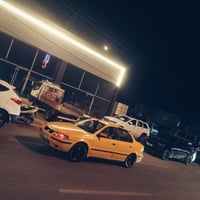 للبيع 2010 سياره جهازه كير ومكينه بالجيس ستوني مبدلهن كشره خير من الله...
