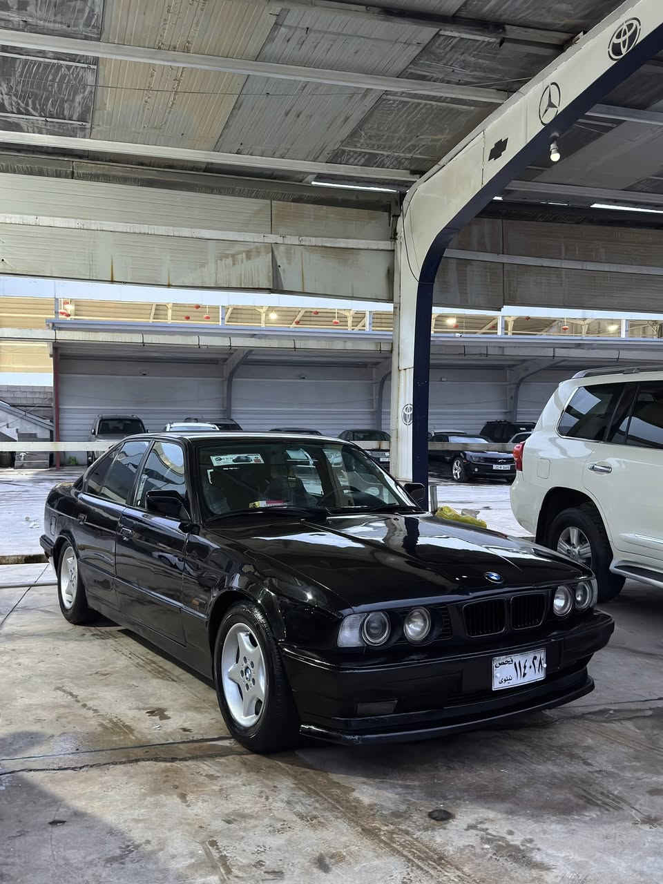 ‏  Bmw 520 🔥🔥 بۆ فڕۆشتن
مۆدێلی 1991  مه‌کینه 20 گێڕ عادی
 ~پێش پانە ~ لايتی ئەلقە بیلاد  ~ ناو غورفەي جوانە ~ گێڕ و مەکینەی بە شەرت سەرف و دوکەڵ و بوخاری نیە ~ تەقەو ڕەقەی نیە ~ جام کاره‌با ئۆتۆ ~ ABS ~ ئاوێنە کارەبای ~ ئاڕمی پلاستیکی هەولێرە بەشەرتی ئاڕمو ئەوەلیات موسو بڕاوە بە شەرت ماڵی دۆستە 
سعری ٤٢ گەلا و معاملە مشتەریت تێڵ بکە هەموو شتێکم نوسیوە شوێن سلێمانی ***********
