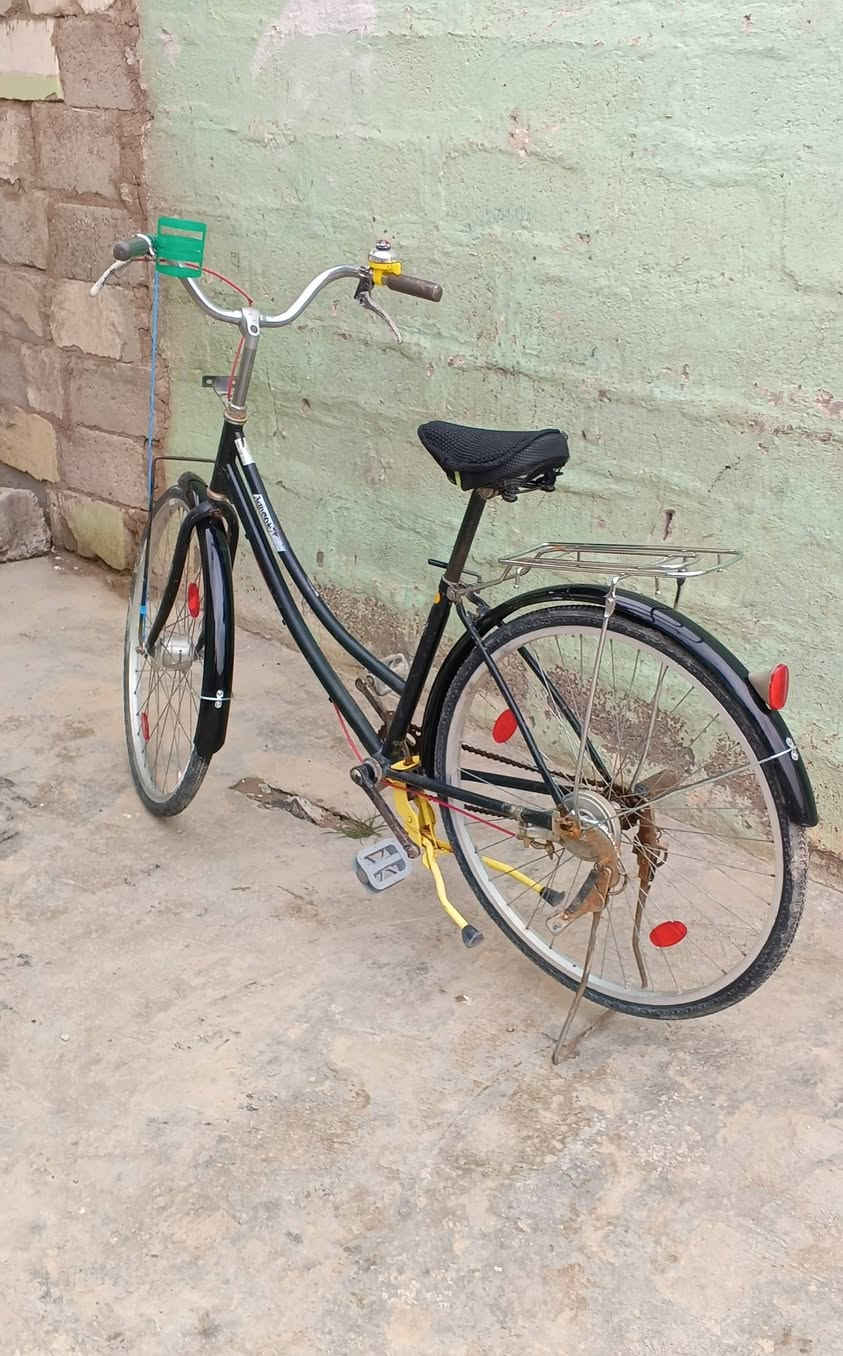 سلام عليكم شباب باسكل للبيع ياباني حجم 26 كامل تايرات انضاف وياله انضاف مابي نقص حساس شغال كلش نضيف  سعره مناسب مكاني بعقوبة شراي راسلني خاص ودلل أو اتصل ***********
