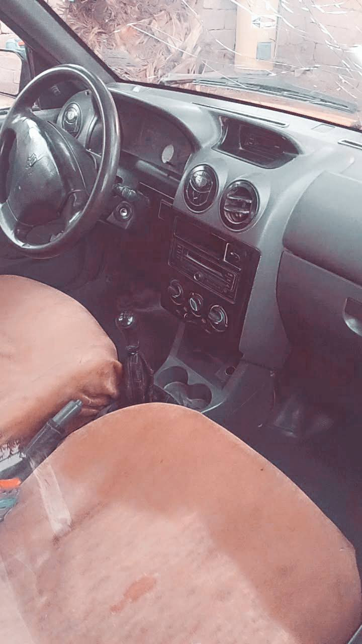 سلام عليكم
سايبا م 2015سياره نظيفه وحلوه يرادله ترتيب شويه بيه خياسات بس الكشر كلش حلو مصفر هيئه وغرامات 
محرك نظيف .مبدل بيه بس جاملغ ايسر.
السعر 35وبيه مجال للطيــــبــين.
***********.
