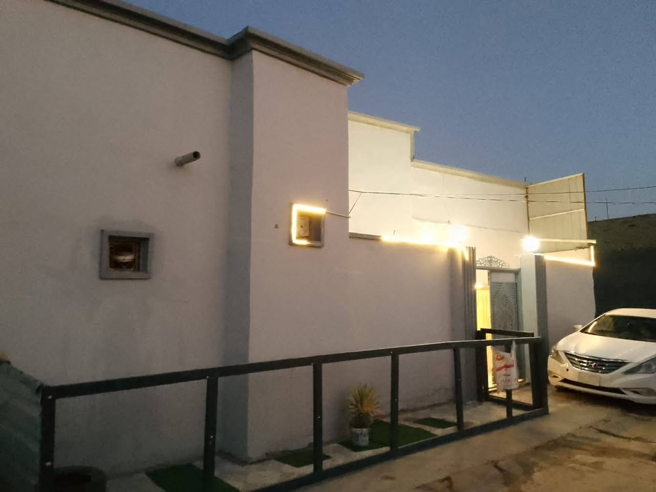 للبيع ابوصخير حي المطاط زراعي مسجل بالبلديه ضمن التطويب المساحة 90 متر السعر 30 وبي  مجال ***********
