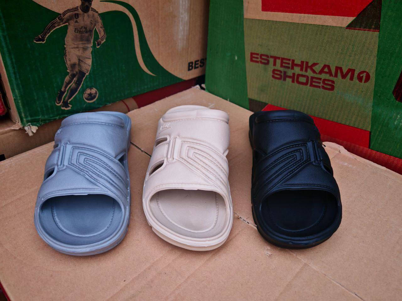 جملـــــــــــــــــة فقـــط ❗
ايفا رجـالي/شــبابي/نسائي/بناتي  اصلي 
رجــــالي 24 قطعة بــــ23 الف✅ 
شــــــبابي 24 قطعة بــــ20 الف✅
بـــناتي 24 قطعة بـــــ15 الف✅
نســـائي الدرزن بـــــ9 الف✅
مـــتوفر لــدينا توصيل📌
للحجز والاستفسار مراسلة الصفحه 
او الواتساب: ‏ 
***********
