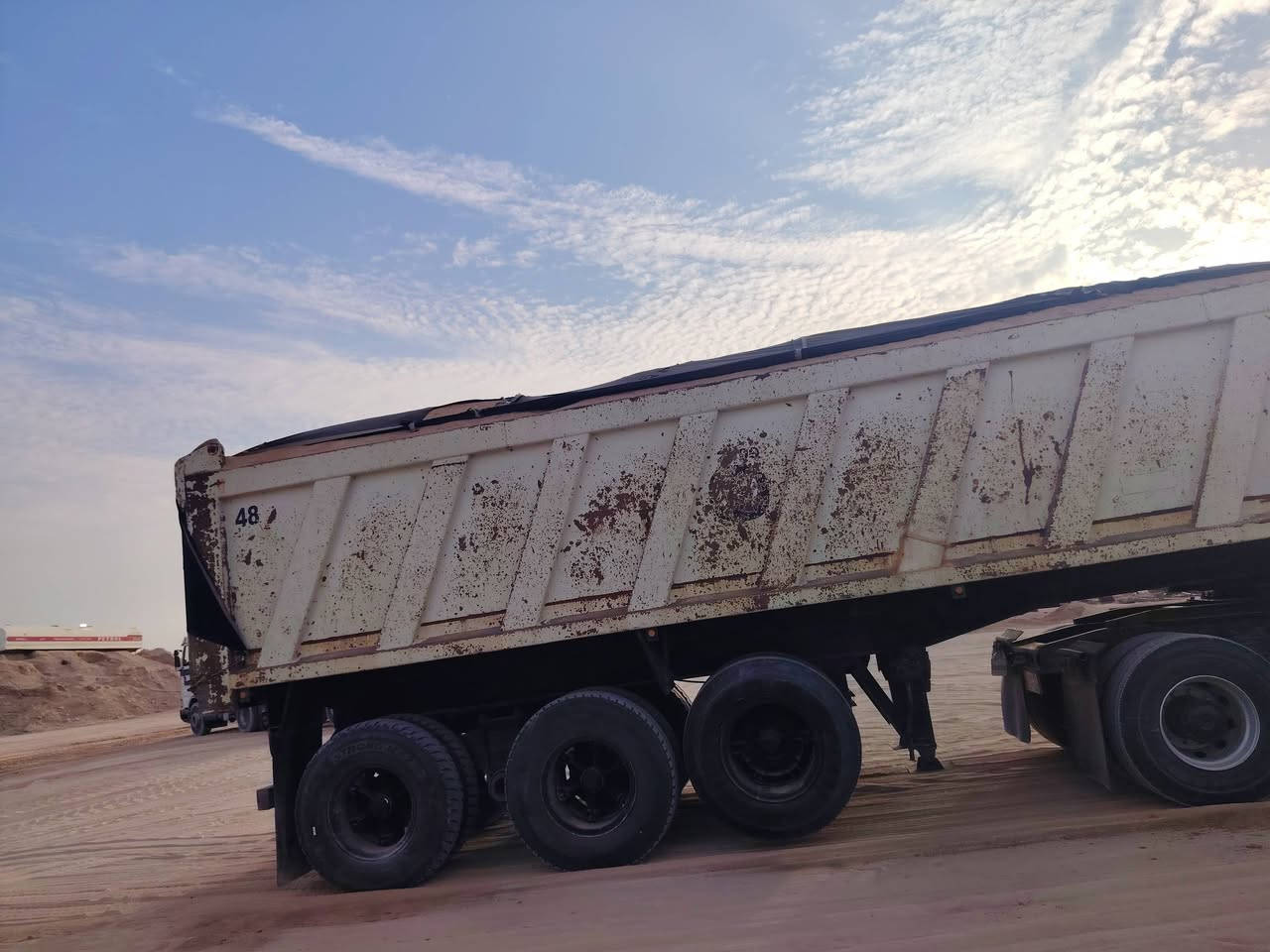 سلام عليكم عربانه للبيع باب طين جاهزه للعمل تخم تاير حداديه جديده مكاني كربلاء ***********
