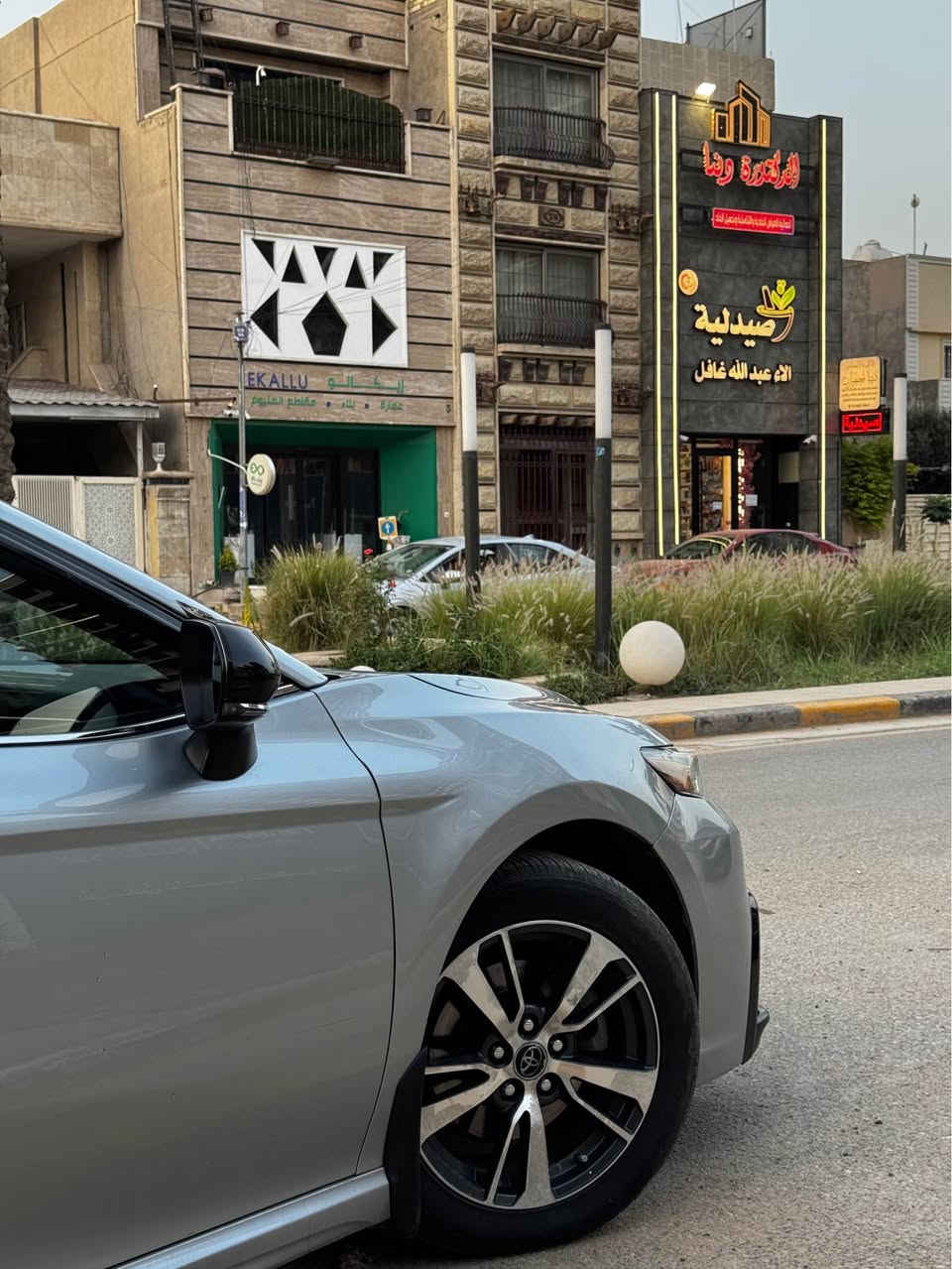 كامري هايبرد موديل 2022 SE PLUS  
حادث جاملغ خلفي بدون دواخل بدون ايرباك
ماشية 118 الف مايل
مواصفات
شاشه كبيره 
كار بلي 
شحن واير ليس
كشنات كهرباء 
فتحه سلايد 
كشنات جلد وتدفئه   
ستيرن تدفئه
شفتات ستيرن وتحكمات
هاند بريك بصمه
انضمه قياده سبورت ونورمال وايكو 
اوتو هولد 
نقاط عمياء 
تحديد مسار 
رادارات 
مانع تزحلق 
مكينه 2.5 هايبرد اربعه سلندر 
عليها سستم سوادات لامع 
مكان السيارة بغداد اليرموك شارع المسبح بغداد, العراق


**إذا كنت صاحب هذا الإعلان وتريد حذفه لأي سبب، رجاءا أرسل رسالة إلى الدعم الفني**
