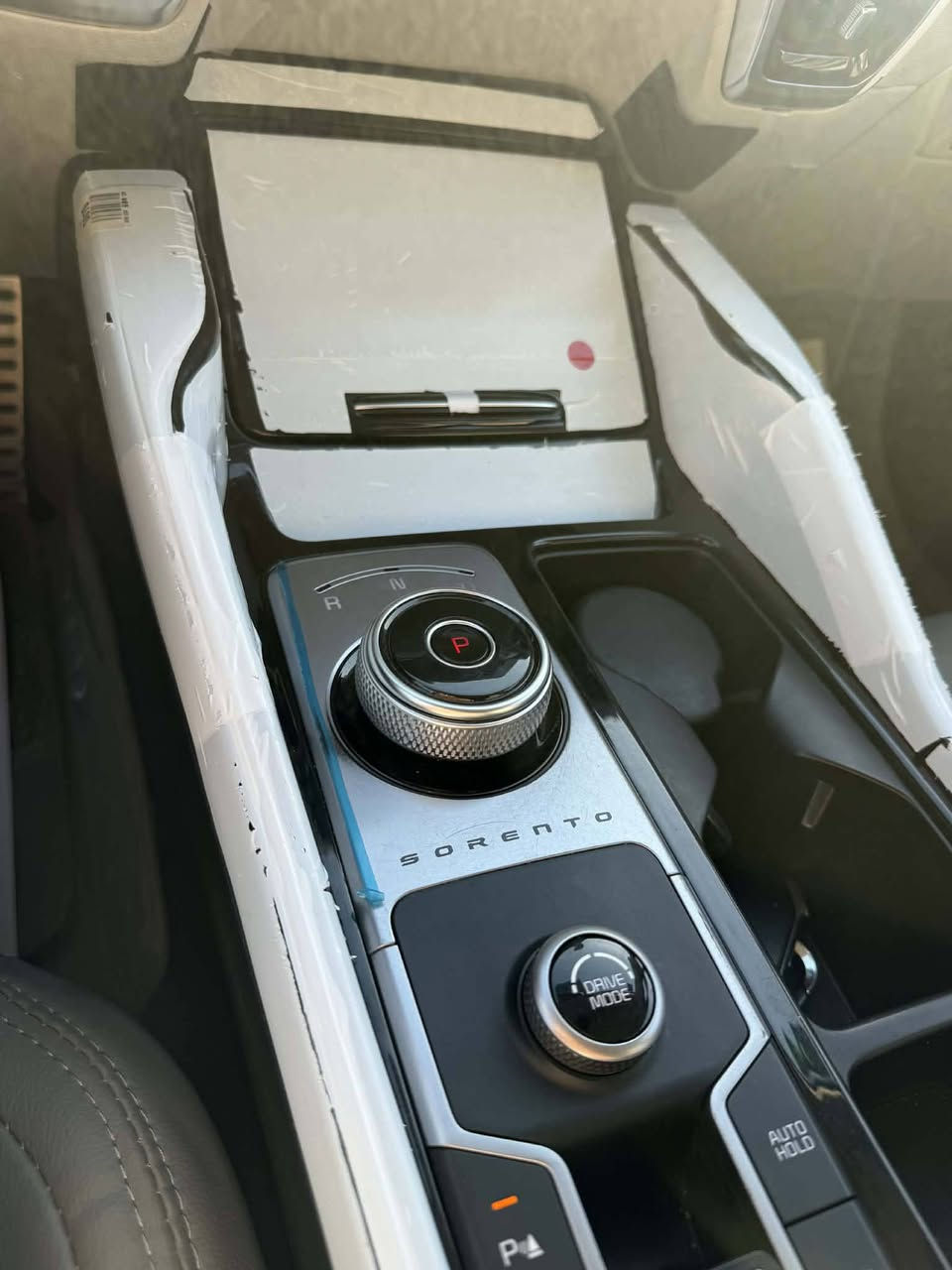 كيا سورنتو 2023 خليجي 

كفاله عامه من كل شي

رقم بغداد بأسمي هزه ولوحات جدد

ماشيه 27الف فقط 

كير ماوس 

هاندبريك بصمه

اوتو هولد

نضام منحدرات 

حساسات 360

كامرا خلفية 

جنطة كهرباء 

7 راكب

3 قطع تبريد

V6

أريل 

بردات خلفيه

انضمة قيادة

فول تحكم ستيرن وشفتات

شحن وايرلس 

شاشه ابل كار بلي

مرايات اوتو 

يدات كروم واضائه

وبقية المواصفات معروفه 

السيارة بوضع الشركة جديدة جداً 

 مكاني نجف الأشرف

السعر/285وبيه  ومجال
***********
