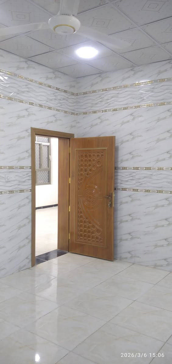 دار البيع في مجمع ابن يقطين مساحه ٢٠٠ على شارع عشرين 
ثاني بيت عن الركن الشارع الفاصل بين ابن يقطين و الايطالي مطلوب إلى المصرف العقارية ١٠٣ التواصل على الرقم التالي 
***********
