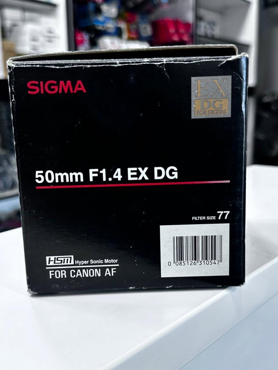📸 عدسة الأحلام لعشاق البورتريه والعزل الاحترافي!

Sigma 50mm F1.4 EX DG HSM For Canon AF

إذا تبحث عن حدة عالية، ألوان رائعة، وعزل احترافي يخلي صورك بمستوى مختلف، فهاي العدسة تعتبر من أفضل خيارات الـ 50mm لمستخدمي Canon.

✅ فتحة عدسة واسعة F1.4
✅ عزل احترافي وخلفية ناعمة (Bokeh)
✅ مناسبة للبورتريه والتصوير الإبداعي
✅ تركيز سريع بفضل محرك HSM
✅ جودة بناء ممتازة

سواء كنت مصور محترف أو صانع محتوى، هاي العدسة راح تضيف لمسة احترافية لكل لقطة. 🎬📷

📍 بغداد – باب الشرقي مقابل حديقة الأمة
📞 ***********

السامر لمستلزمات التصوير الاحترافي
