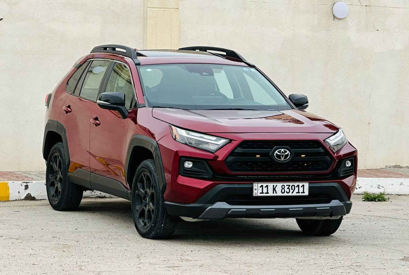 تويوتا راف 4 موديل 2023
وارد أمريكي رقم بغداد بأسمي تحويل مباشر نفس اليوم 
مواصفات فول 
حادث كما موضح في الصور تخريب
بدون دواخل
بدون ايرباك بشرط
وين ما يعجبك افحص
العنوان بغداد الشالجية
لمعرفة السعر وباقي التفاصيل الاتصال على الرقم التالي ***********
