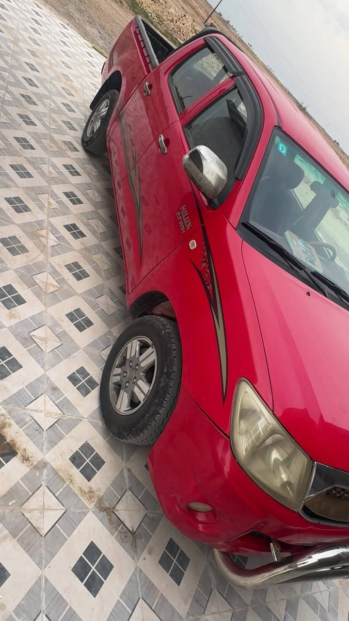 البيع موديل 2009 رقم بغداد بيها 3 قطع صبخ بدون دواخل السعر 140.  ***********
