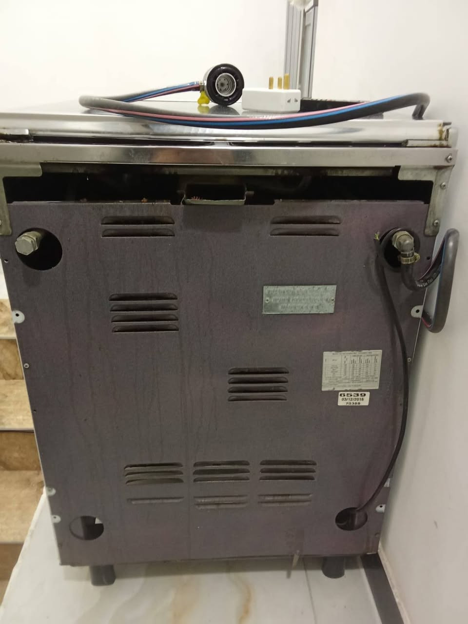 غراض للبيع العنوان الحريه اتصال عر رقم التالي ***********
