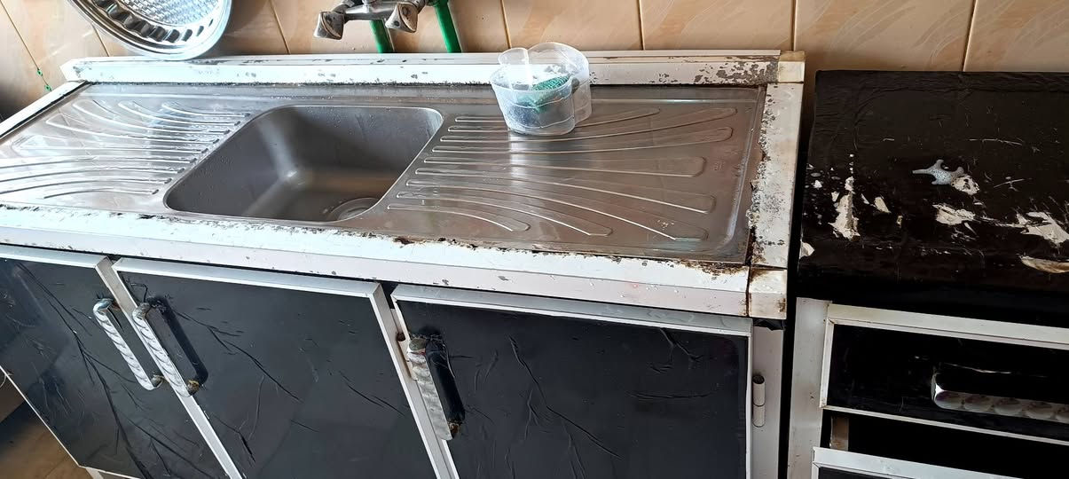 #كاونتر_مستعمل للبيع
المنيوم تسگام ارضي قياس مترين بدون ملحق  والسنك مترين 
✨ توصيل مامتوفر 
150 وبي مجال
المكان بغداد جسر ديالى القديم للاستفسار اكثر، يرجى مراسله الصفحه


**إذا كنت صاحب هذا الإعلان وتريد حذفه لأي سبب، رجاءا أرسل رسالة إلى الدعم الفني**