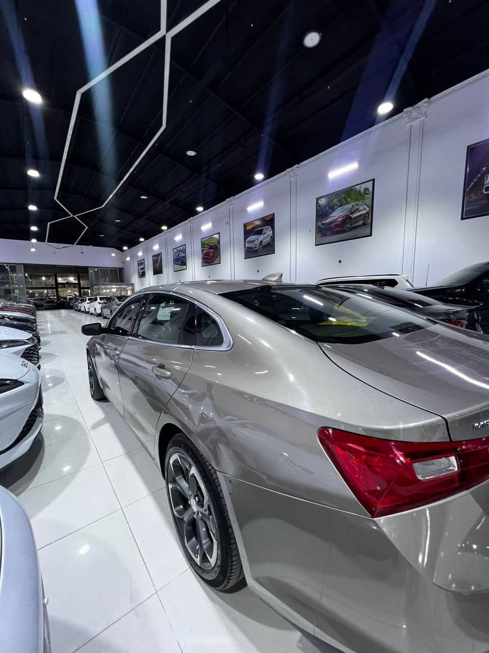 سلام عليكم ماليبو 2023 LT فول للأخير السياره تعجز المواصفات البيها بنورما تحكمات ستيرن تدفئه كشنات قطعتين تبريد بصمه رادار مثبت سرعه بجم كبس لغد شواصي كفاله كير محرك كفاله ترايك وين متريد ابيع رقم كاتي الرقم عليك حادثها مرفق بلصور السعر 105$ ومجال بصيط حك الجيه واتساب *********** بغداد, العراق
