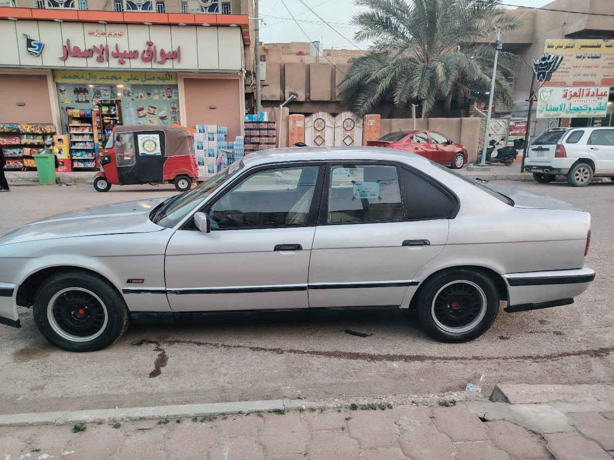 ٥٢٠ اصل
ط١٩٩١ مكينه كير زينه
صدره جديد
نقصه تبريد
كهربائيات شغاله
مكاني واسط
***********
السعر ٤٦
