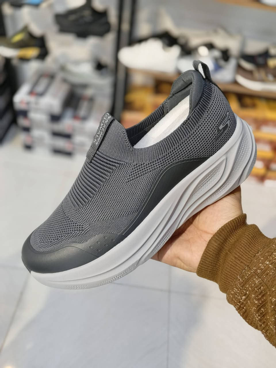 جديد أحذية القزاز 
سكجر (فيتنامي أصلي) ماستر كوالتي..طبي قول
القياسات/ 41 - 45


**إذا كنت صاحب هذا الإعلان وتريد حذفه لأي سبب، رجاءا أرسل رسالة إلى الدعم الفني**