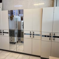 غرفة النوم للبيع١٠ قطع ٨ أبواب نظافة ١٠٠/٩٠ ٠٧٥٠٦٩٩٨٥٤٣