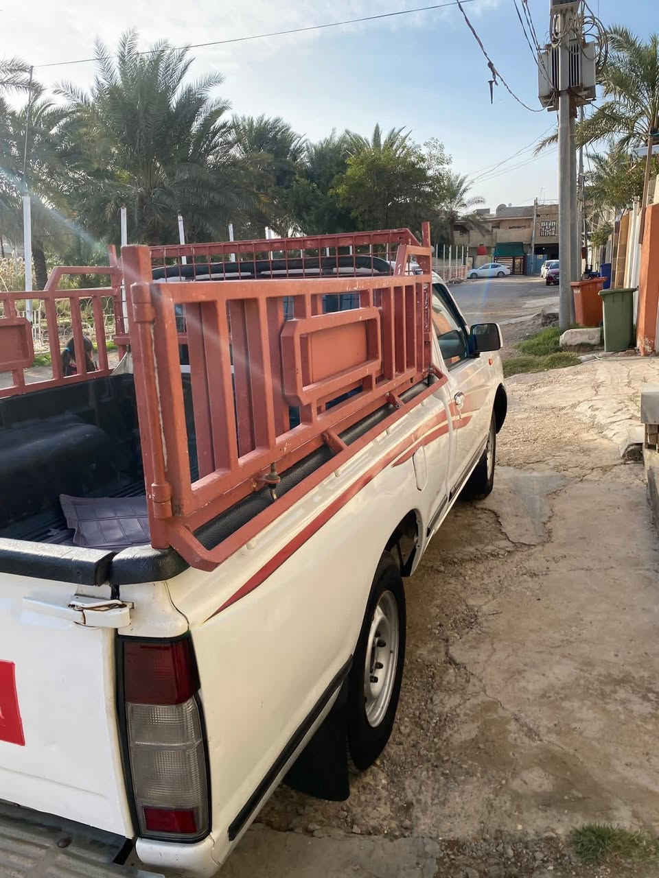 السلام عليكم سيارة بيك أب نيسان  موديل 2008  رقم أربيل.  تحويل مباشر أربعه جنكال محرك كير خير من الله سيارة جديدة بدون صبغ 
للستفسار الاتصال ‭0772 171 2659‬
