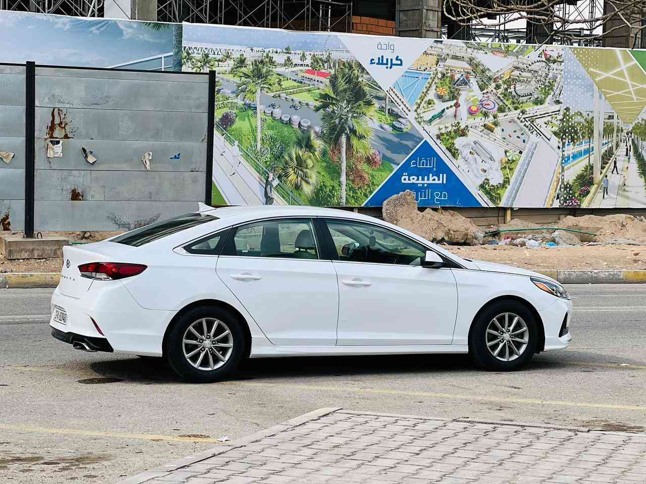 سوناتا مديل 2018 سعر 132 قابل للتفاوض الاستفسار اتصل*********** وارد أمريكي حادثها هلال جاملغ الخلفي والباقي كفاله عامه ضربه وصبغ وتبديل  مواصفات شاشه كبيره تحكم ستيرن داخل بيجي نضام سبورت مانع نزلاق مكينه ٢٤٠٠ مكينه وكير مكفولات حت من الفتح ماشيه 65 حقيقي حداديه جديده تخم تاير تبريد تدفئة شغال رقم كربلاء مشروع وطني مكان سياره كربلاء مكلف ب نشر
