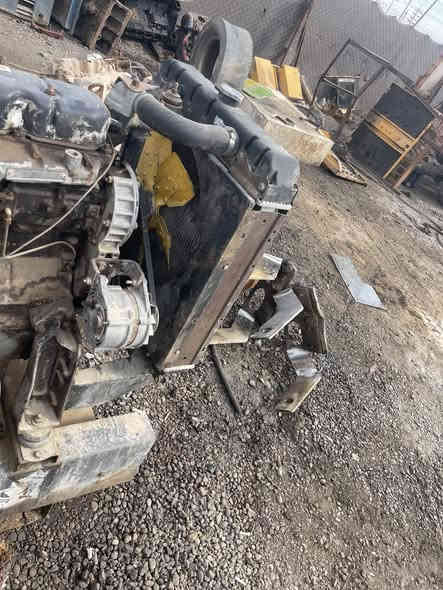 بيركنز 27 كيفي شغال لا تنقيص لا تبخير شغال جاهز مكانها رمادي سعرها 20 ورقه بيها مجال شويه 
***********
