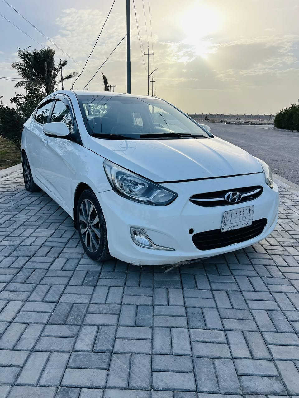 اكسنت موديل 2016خليجي رقم كربلاء مشروع وطني تحويل بلنجف  تحويل مباشر سنويه جديده 2028 فول مواصفات فول تحكمات حسسات فتحه شاشه كامره داخل بيجي خمسه ويل كب كروم اشاير بلمري ABS/UBSمكينه 1600دوش المرغوب اصل قطرتين سياره جاهزه وحلوه وبلواقع احلى من الصور بيها جاملغ خلفي صبغ رش فقط وبيها مكانين صغار صبغ  رش فقط مكفوله من الضربه القويه والتبديل والصبغ عدا المذكور سونار البارحه سوته قبل لا انشر كير ومكينه وتبريد وحداديه وتخم تاير مكفولات السعر 94مكاني نجف رقمي ***********
