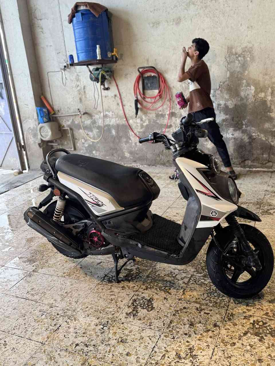 السلام عليكم سكنس جبلي للبيع الدراجة وكالة مطلعة بيدي من الرمبة مكفولة كفالة عامة من كفر من مكينه كلة ختم واحد وية المكينه وبيه تزويد RGS قبق فلاوين وقبق عمبار وجنطه وقبق شاصي الدراجة ما مفتوح بيه برغي تعال وجيب فيتر وياك وتاخذة وين ما تريد الدراجة عارضة. 1,400 المو شراي لا يتعبني هذا اسعارهن متواجد واتساب ورقم هاتف ***********
