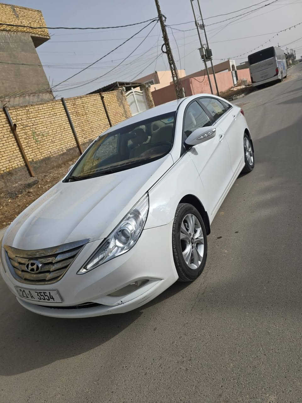 سوناتا موديل 2011 خليجي
محرك 2400
رقم شمالي مميزي بأسمي ل 28
عليها ادامة كاملة 
حدادية أمامية وخلفيه قبل 6 أشهر  بمجمع عدنان الحداد بالكوت والكل يعرف شغلهم
تخم تاير جديد
دوشمه و دواخل بالجيس
كهربائيات شغاله جميعآ 
دسكات وكالة دبل لينك الأمريكي
الضرر لبيها فقط شبر واحد بالجاملغ الخلفي مسحوب بارد
و بالجاملغ الأمامي اقل الاربع أصابع
للاستفسار 

***********
