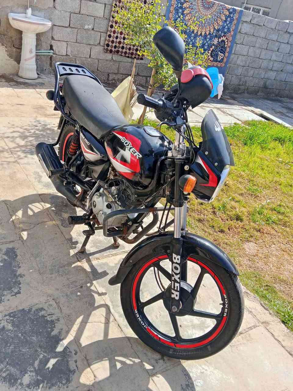 السلام عليكم دراجه بوكسر أوراق موديل 22 السعر خاص او الاتصال علا الرقم ***********مكاني واسط فضاء الحي
