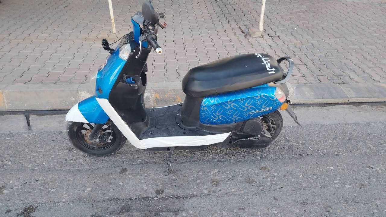 سلام عليكم اخوان
 عندي هاي البوليسي
 محرك ياباني شرط ما
 صارنسى رياضي 
مفتوح سلف هندر
شغال كهربائيات
 شرط كفاله اي نقص ما بيها
650 وبيها مجال


**إذا كنت صاحب هذا الإعلان وتريد حذفه لأي سبب، رجاءا أرسل رسالة إلى الدعم الفني**