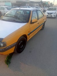 بيجو ٤٠٥ • ٢٠١٠ • مصفره