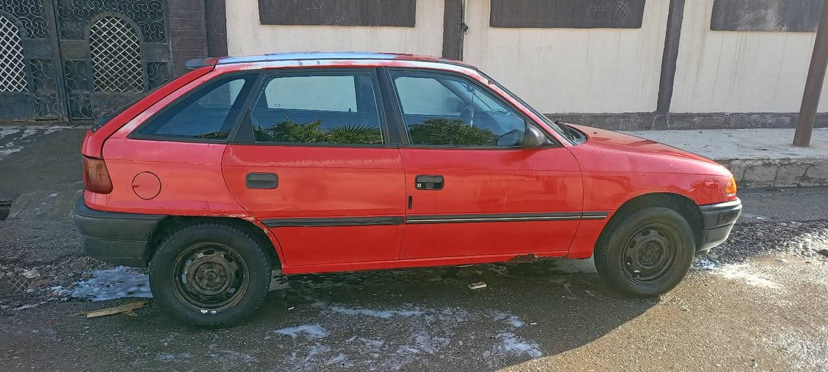 استره 1992 رقم نينوى لي 2029 سنويه ضايعه مكمل معامله مال فقدان باقي على تبديل الاوحات بيها ضرر مال تحريل السياره جاهزه طخم تايه جديد 
السعر 35 الشراي يتصل ***********.
