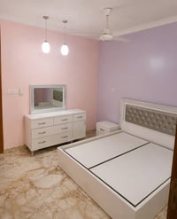 غرفه اخشاب • غرفه نوم • اثاث • اثاث خشبي • غرفة نوم مستعملة • غرفة نوم...