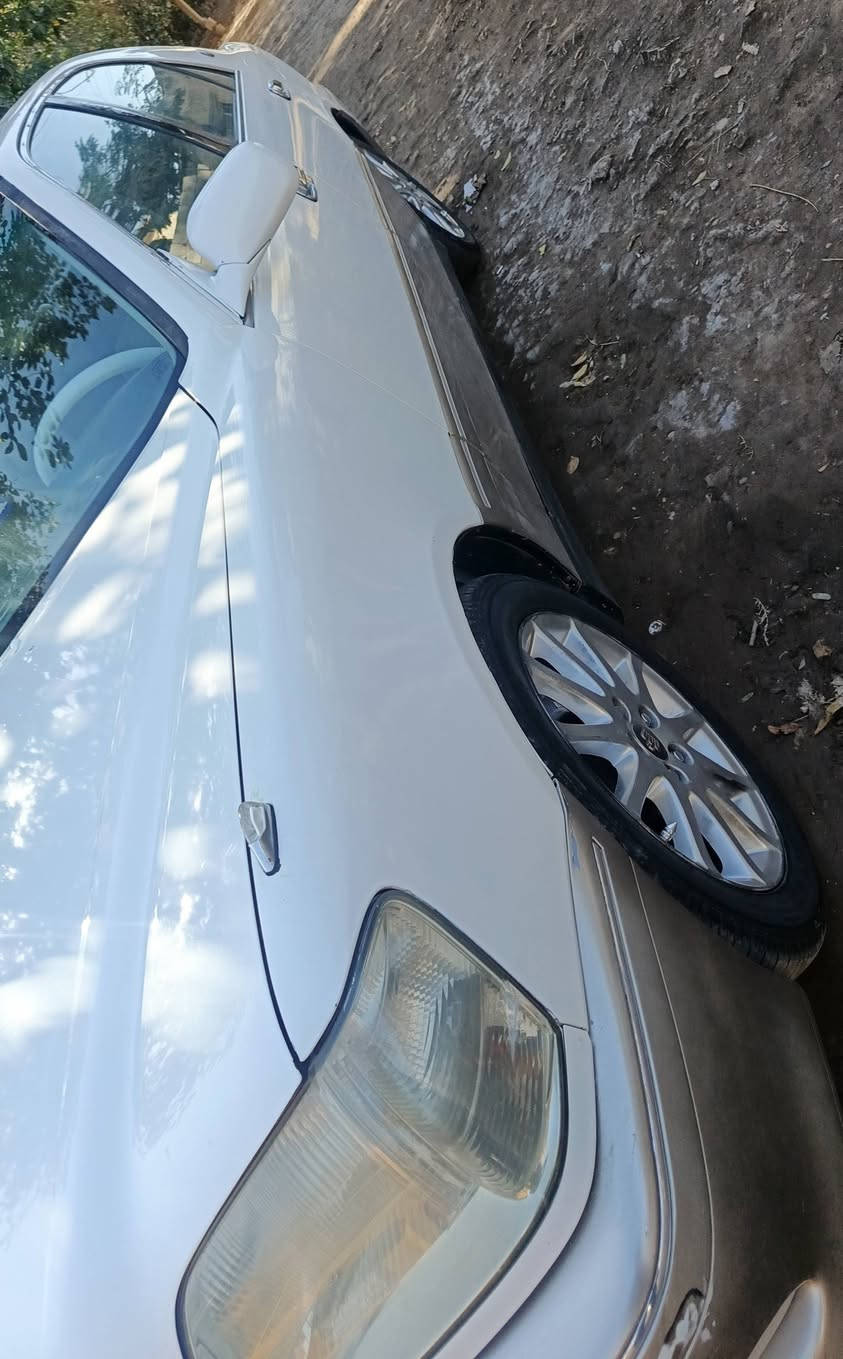 سيارة ملكه ٩٩ أصل كرستال تحويل مباشرة سيارة مصبوغة عام سعر ١٠٠ بيهه مجال بسيط عنوان واسط الصويرة  ***********
