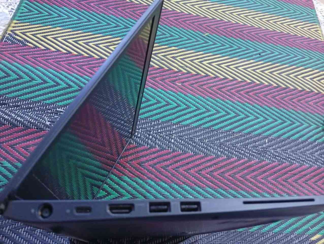 لابتوب  Dell lntel Core i7 الجيل الثامن
💡 جهاز قوي مناسب
🔹 المواصفات التقنية:
• 🧠 المعالج:Intel Core i7 (الجيل الثامن
• 🔋 الرام: 16GB
• 💾 الهارد: SSD 256GB
• 🎮 كارت الشاشة داخلي 8 گيكا
• 📺 الشاشة: حجم { 14 } 
🎁 الهدايا المرفقة:
• 🖱️ ماوس
• 🖱️ ماوس باد
• 🔌 الشاحن الأصلي
✔️ فحص كامل قبل الدفع والاستلام
✔️ جاهز للاستخدام المباشر
📍 الموقع: النجف الاشرف
📱 للتواصل واتساب: ***********
💰 السعر: 350 الف
